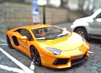 Skrzynia manualna vs automatyczna: Rozstrzygając Debatę nad Prędkością